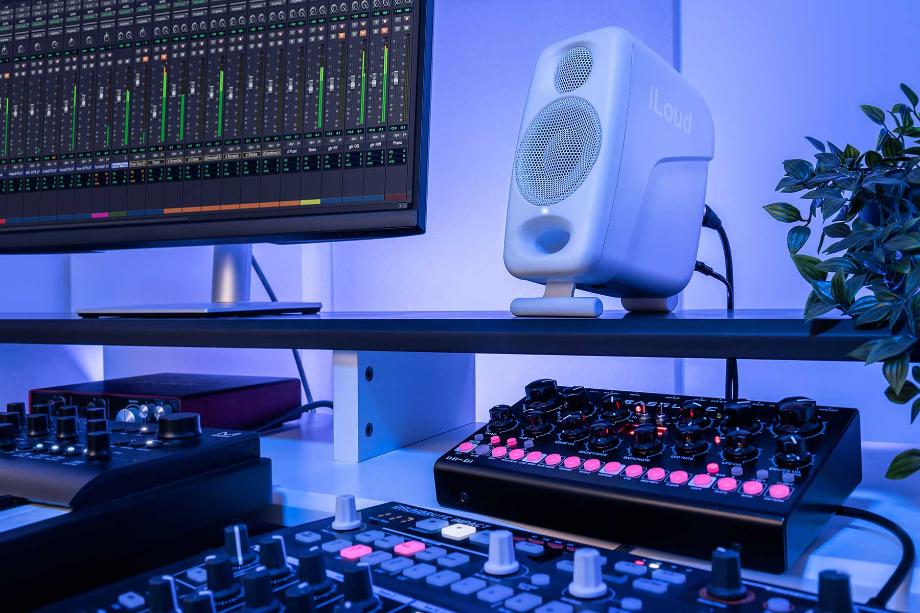 iLoud Micro Monitor Pro White