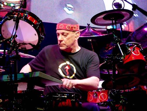 neil_peart_playing